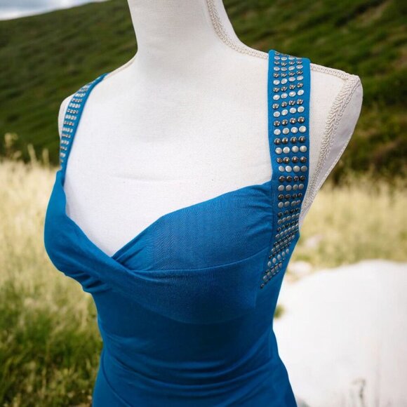 Bebe Blue Studded Tank Top XS – Twist Front Open Ring Back Alt-Core Glam EUC - Picture 5 of 7